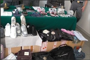 Contraffazione, perquisizioni a Altamura
