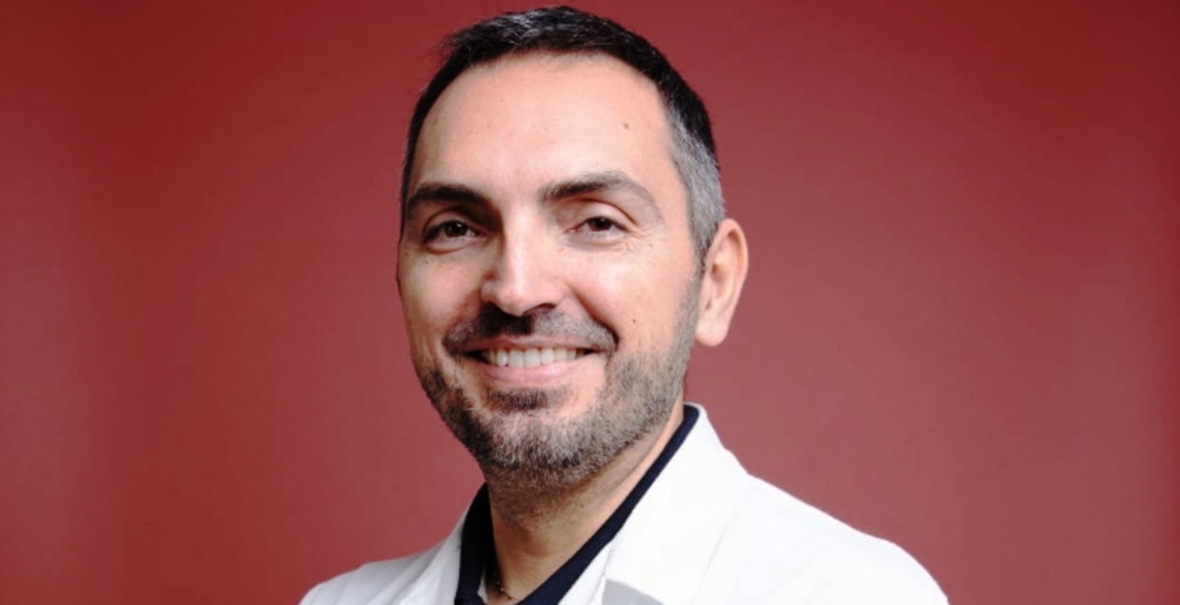 Implantologia sempre più sicura e mini-invasiva: ne parliamo con il dottor Fabrizio Menduni