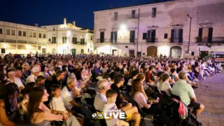 Altamura, 15 serate gratuite in piazza Don Tonino Bello, piazza Matteotti e piazza Duomo tra musica, teatro e comicità. Il programma completo